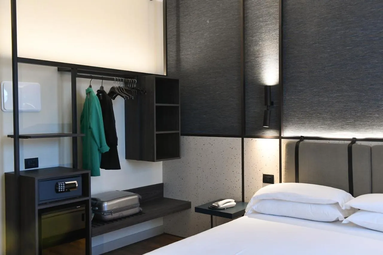 Hotel Eden Lido di Jesolo 4*,  Italy