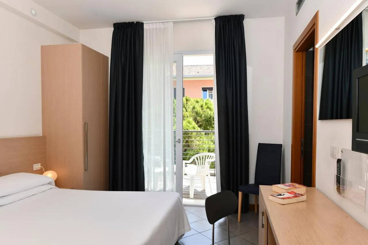 Hotel Eden Lido di Jesolo 4*,  Italy